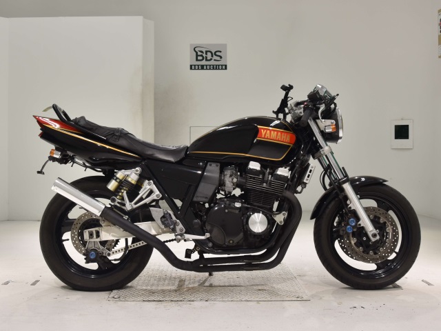 Yamaha XJR400 2002