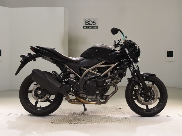 Suzuki SV650X 2022