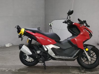 Honda ADV 160 2025