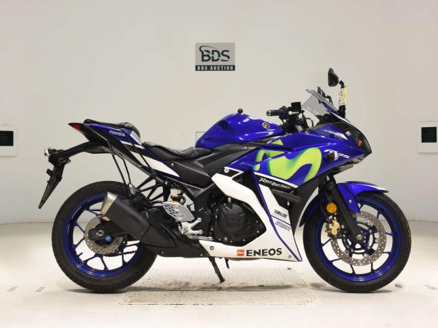 Yamaha YZF-R25 2016