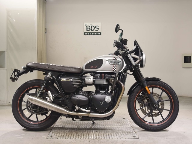 Triumph STREET TWIN 2016