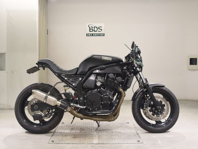 Yamaha FZ400 1998