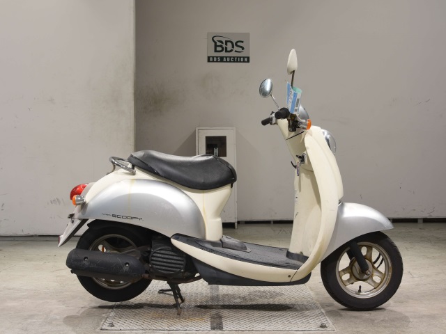 Honda SCOOPY50 2004