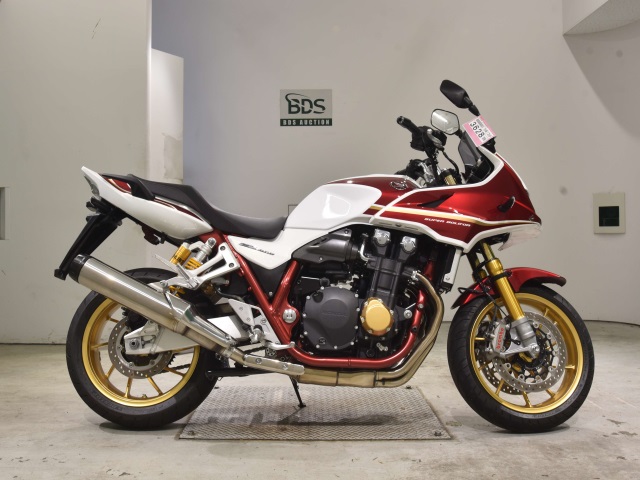 Honda CB1300SF BOLDOR 2023