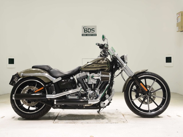HD BREAKOUT FXSB1690 2016