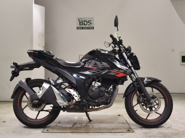 Suzuki GIXXER150