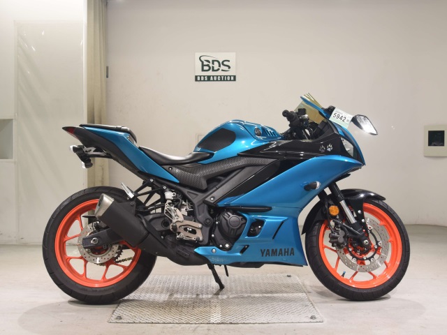Yamaha YZF-R25A 2021