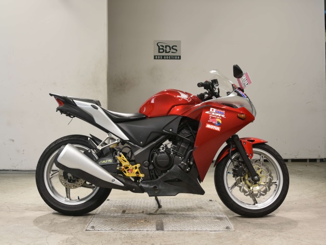 Honda CBR250R 2011
