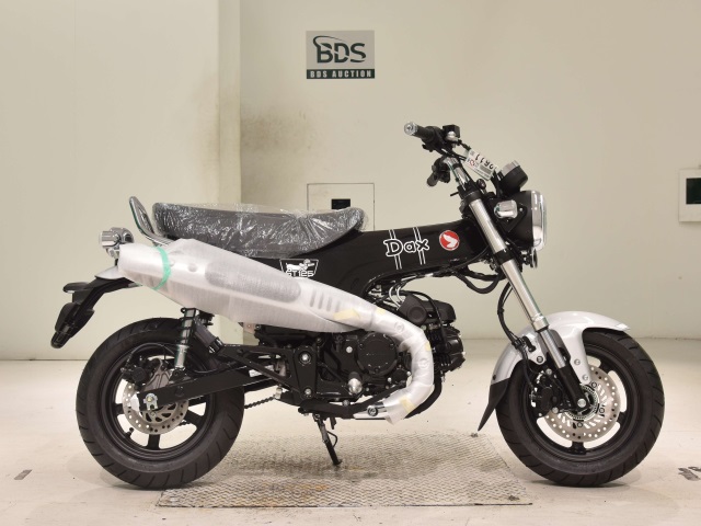 Honda DAX125 2025