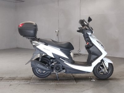 Suzuki SWISH