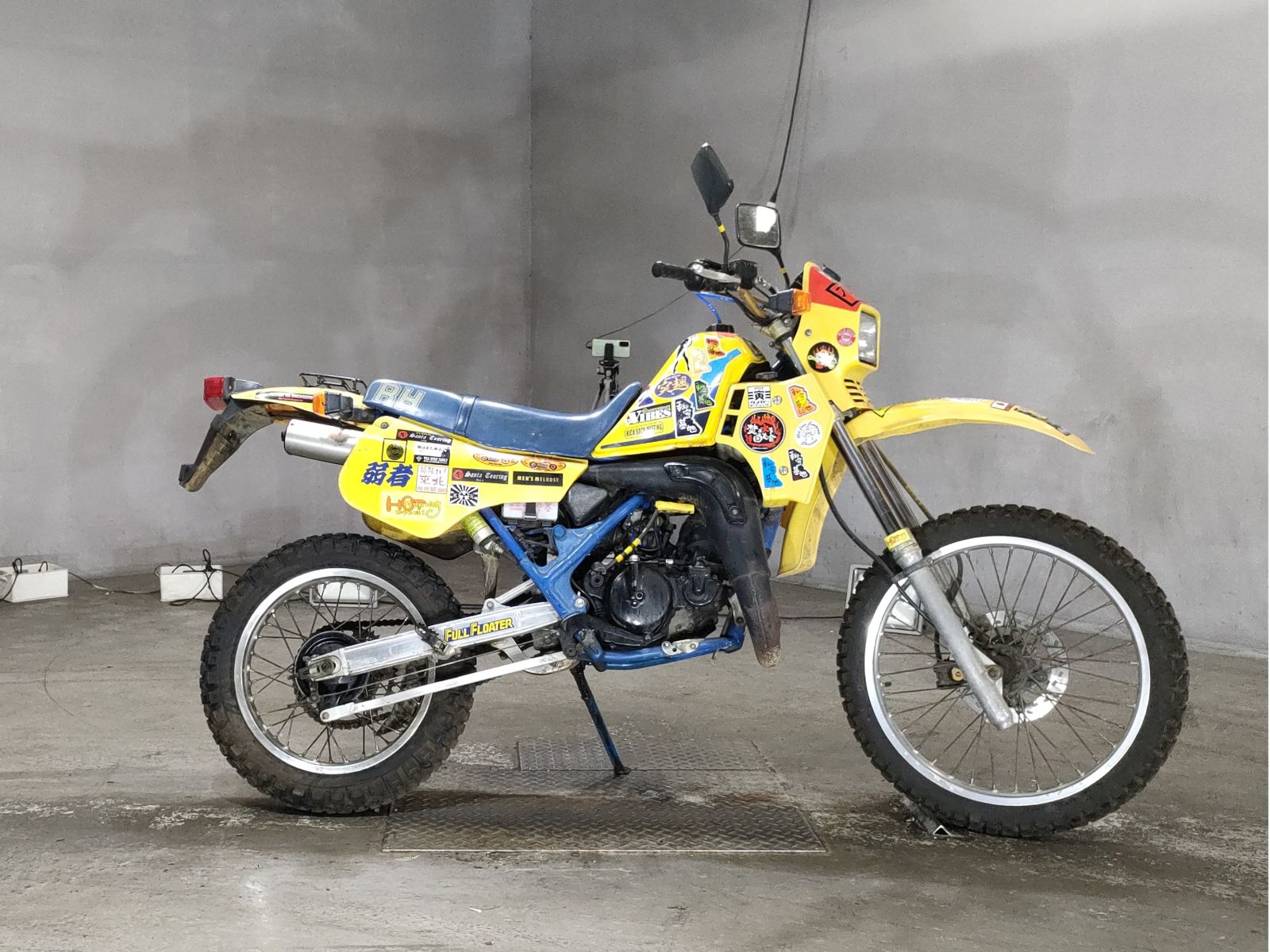 Suzuki RH250