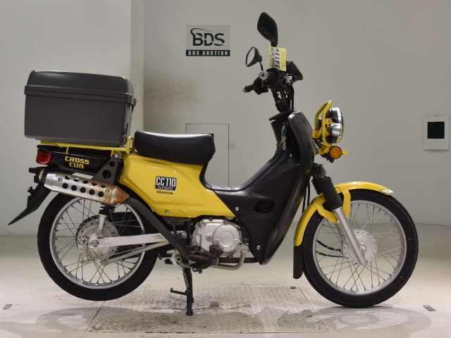 Honda CC110 CROSSCUB 2016