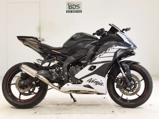 Kawasaki ZX-4R 2023