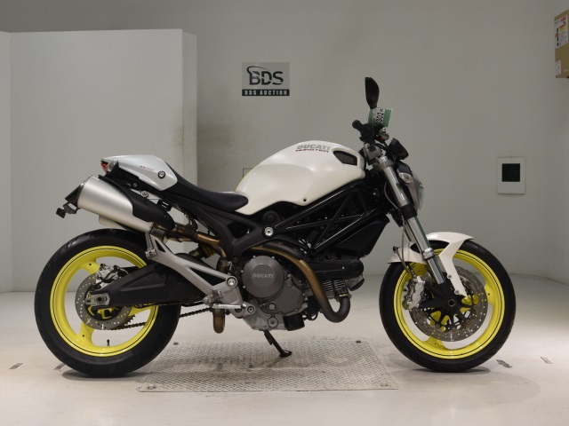 Ducati MONSTER 696 2012