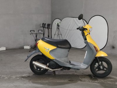 Suzuki LETS4