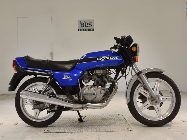 Honda CB250N 1979