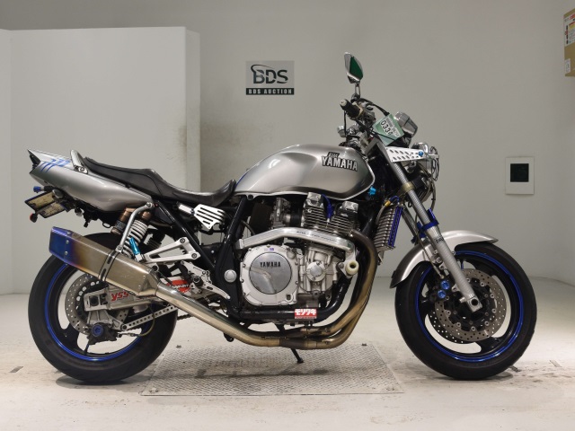 Yamaha XJR1300 2001