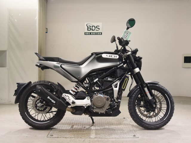 Husqvarna SVARTPILEN 401 2021