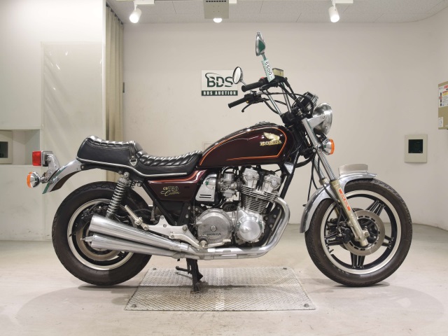 Honda CB750 CUSTOM 1982