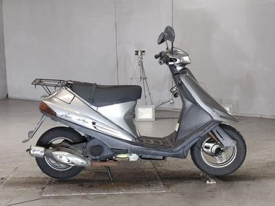 Suzuki ADDRESS V100