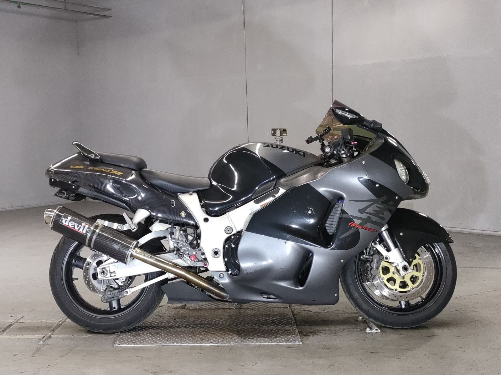 Suzuki GSX1300R HAYABUSA 1999