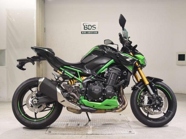 Kawasaki Z900-2SE 2022