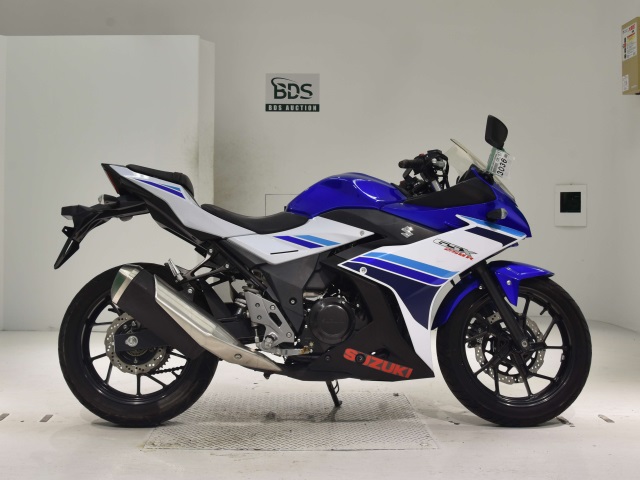 Suzuki GSX250R