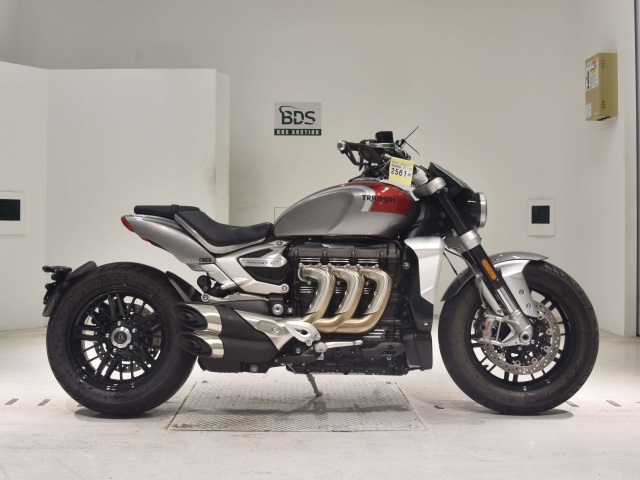 Triumph ROCKET III R 2022