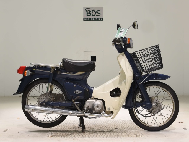 Honda C50 2000
