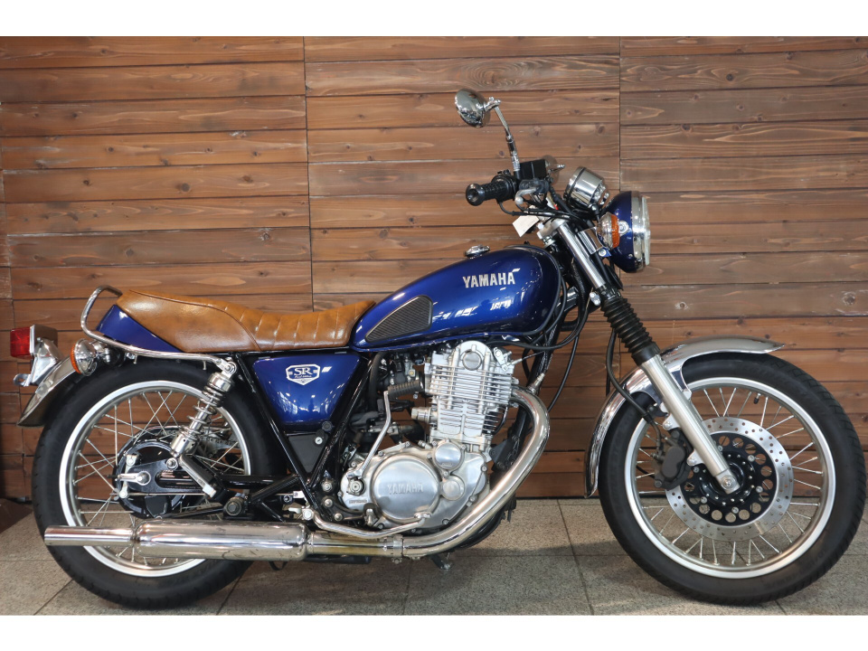 Yamaha SR400 2021