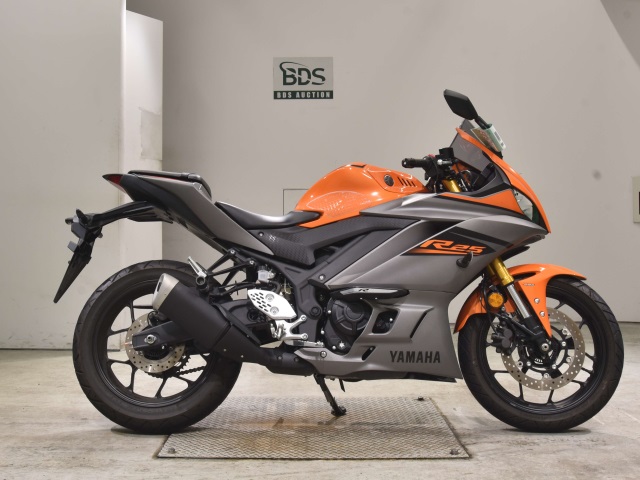 Yamaha YZF-R25A 2022