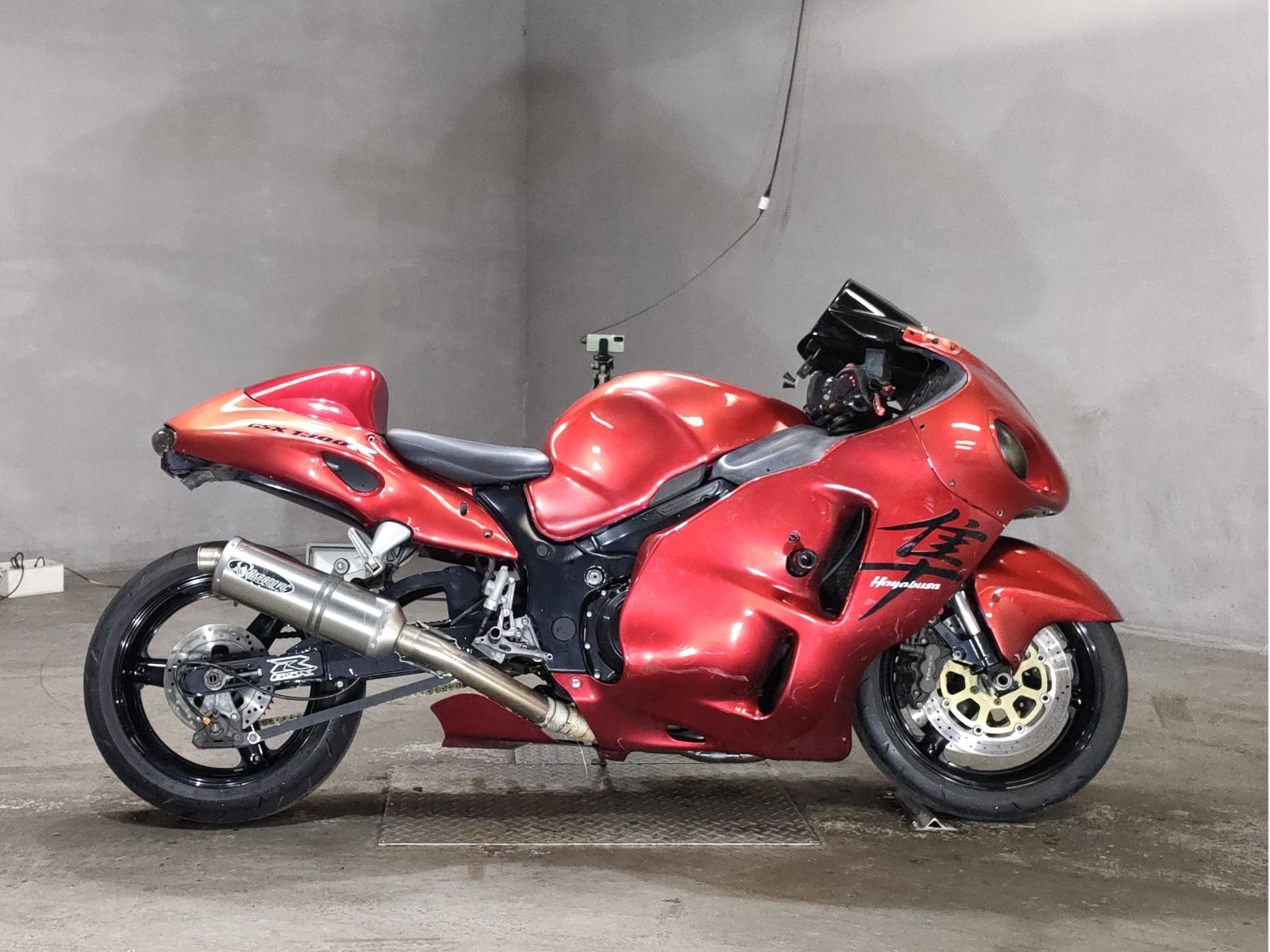 Suzuki GSX1300R HAYABUSA 1999