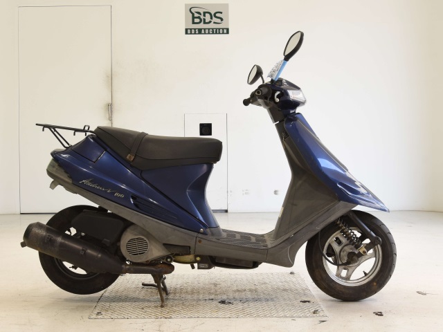 Suzuki ADDRESS V100