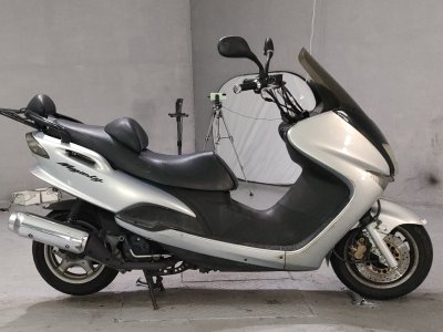 Yamaha MAJESTY 125