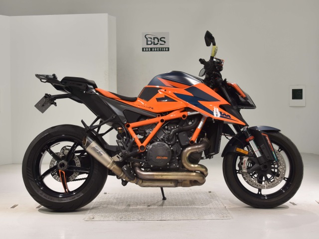 KTM 1290 SUPERDUKE R 2021