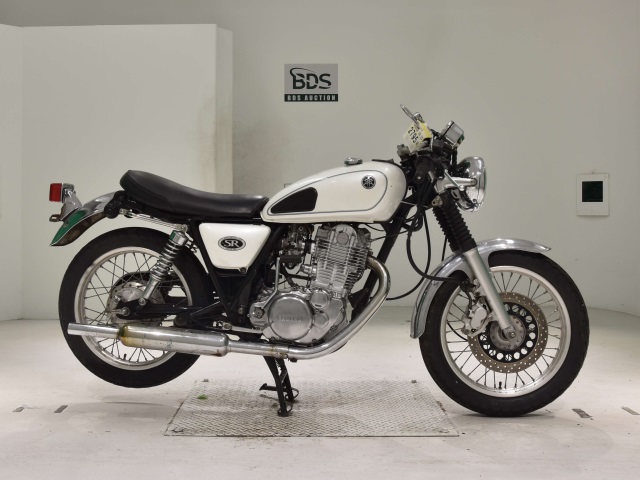 Yamaha SR400 2004