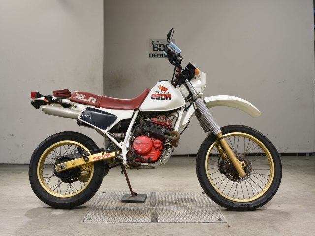 Honda XLR250R 1985