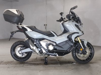 Honda X-ADV750 2023