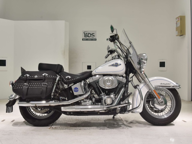 HD HERITAGE FLSTC1580 2011