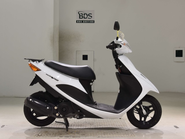 Suzuki ADDRESS V50
