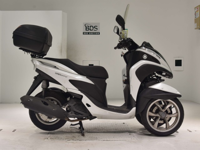 Yamaha TRICITY MW125 2015