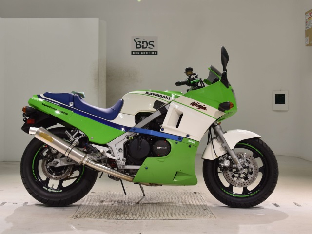 Kawasaki GPZ600R 1986