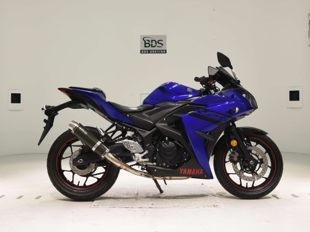 Yamaha YZF-R25A 2015