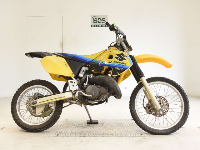 Suzuki RM125