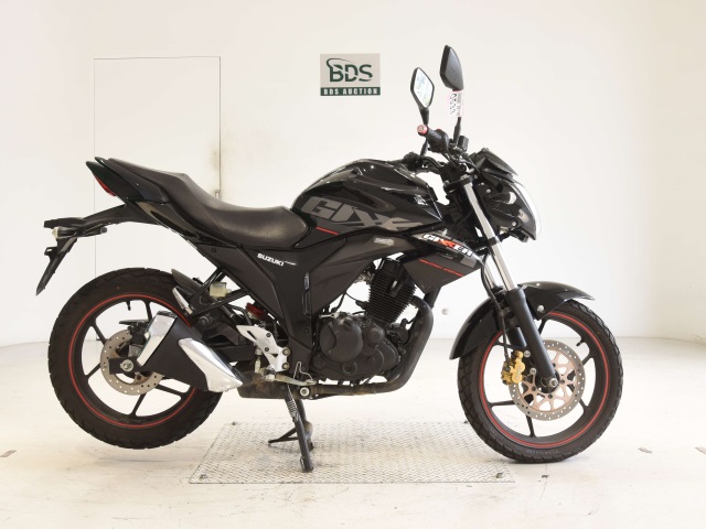 Suzuki GIXXER150