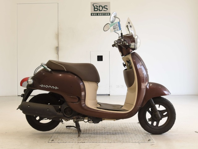 Honda GIORNO 2011