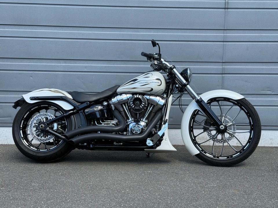 HD BREAKOUT FXSB1580 2013