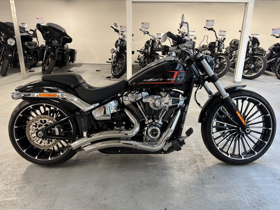HD BREAKOUT FXBR1750 2023
