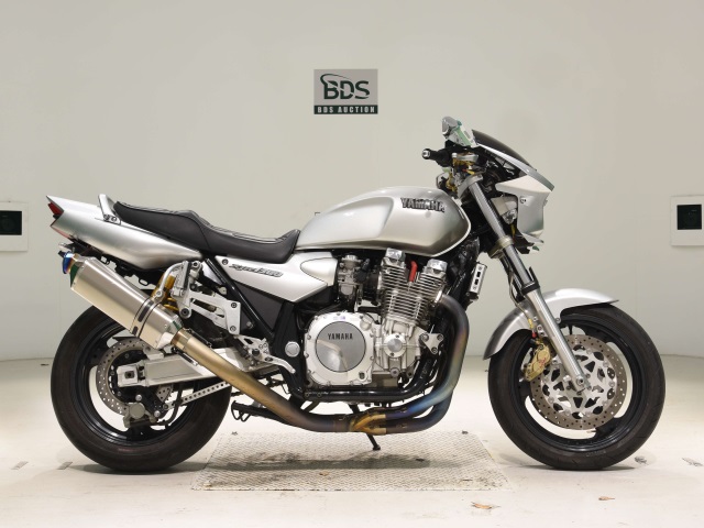 Yamaha XJR1300 1999