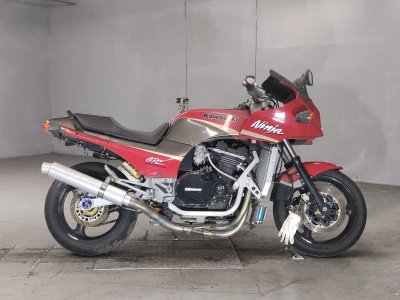 Kawasaki GPZ900R 1998